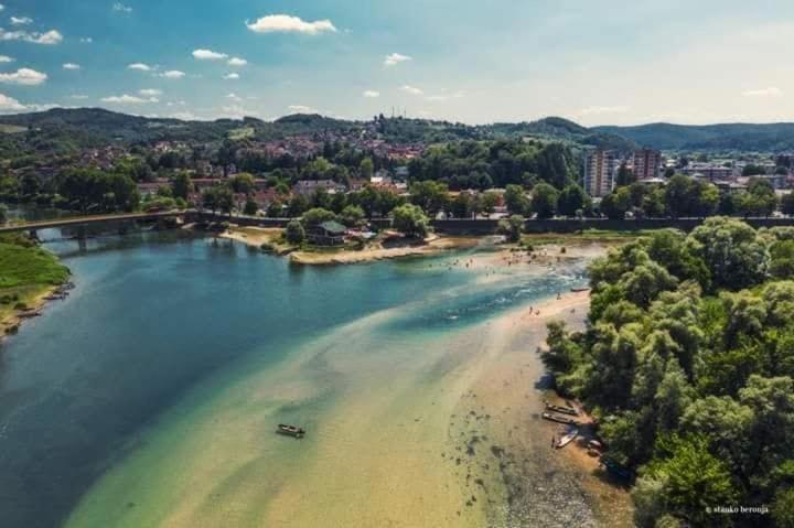 Gradska Plaza Ada Hotel Novi Grad Luaran gambar